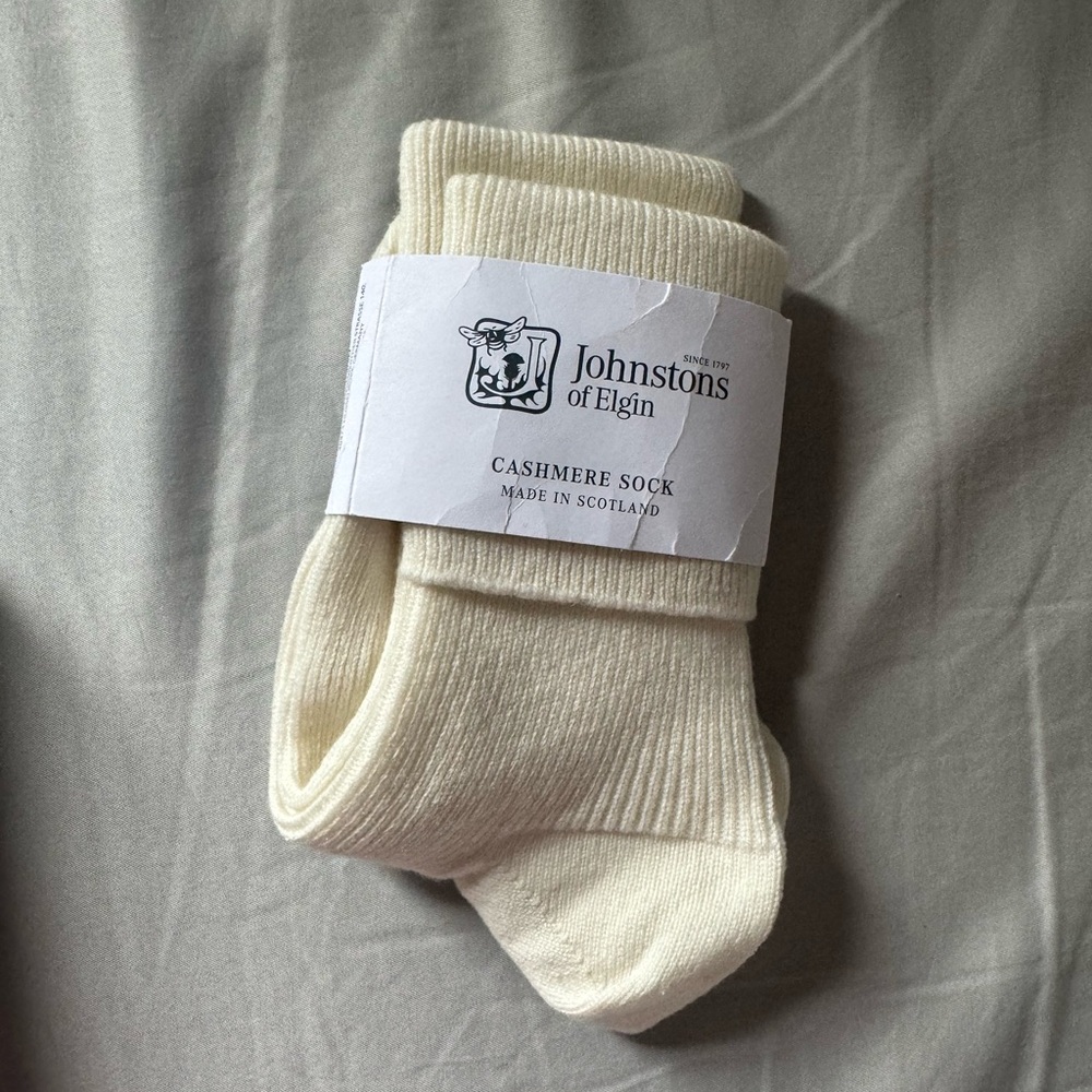 Johnstons of Elgin Cashmere crew sock, one size unisex